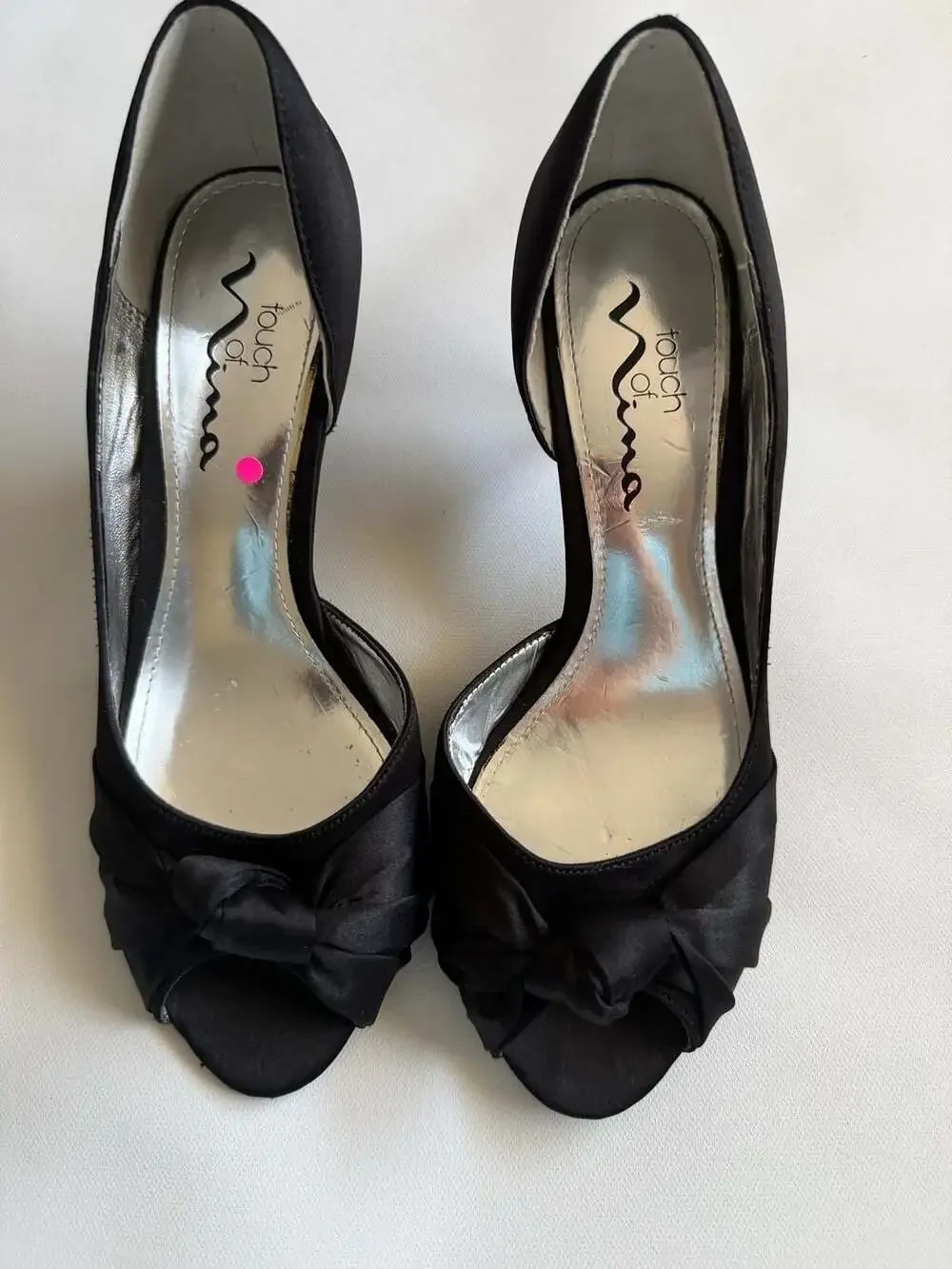 Touch of Nina Black Satin Bow Peep Toe Heels Womens 6M Kitten Party Y2K Formal